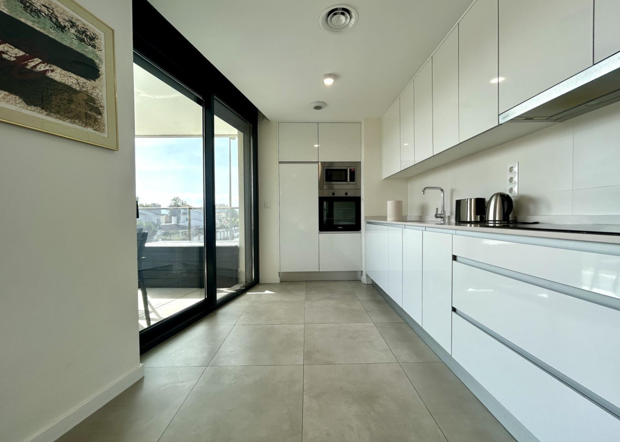 Resale - Apartment - Dehesa de campoamor - Campoamor