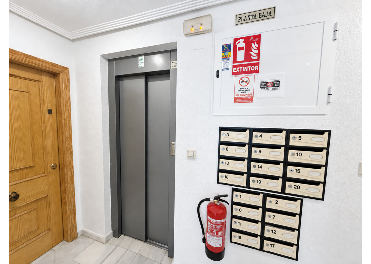 Resale - Apartment - Torrevieja - Torreblanca