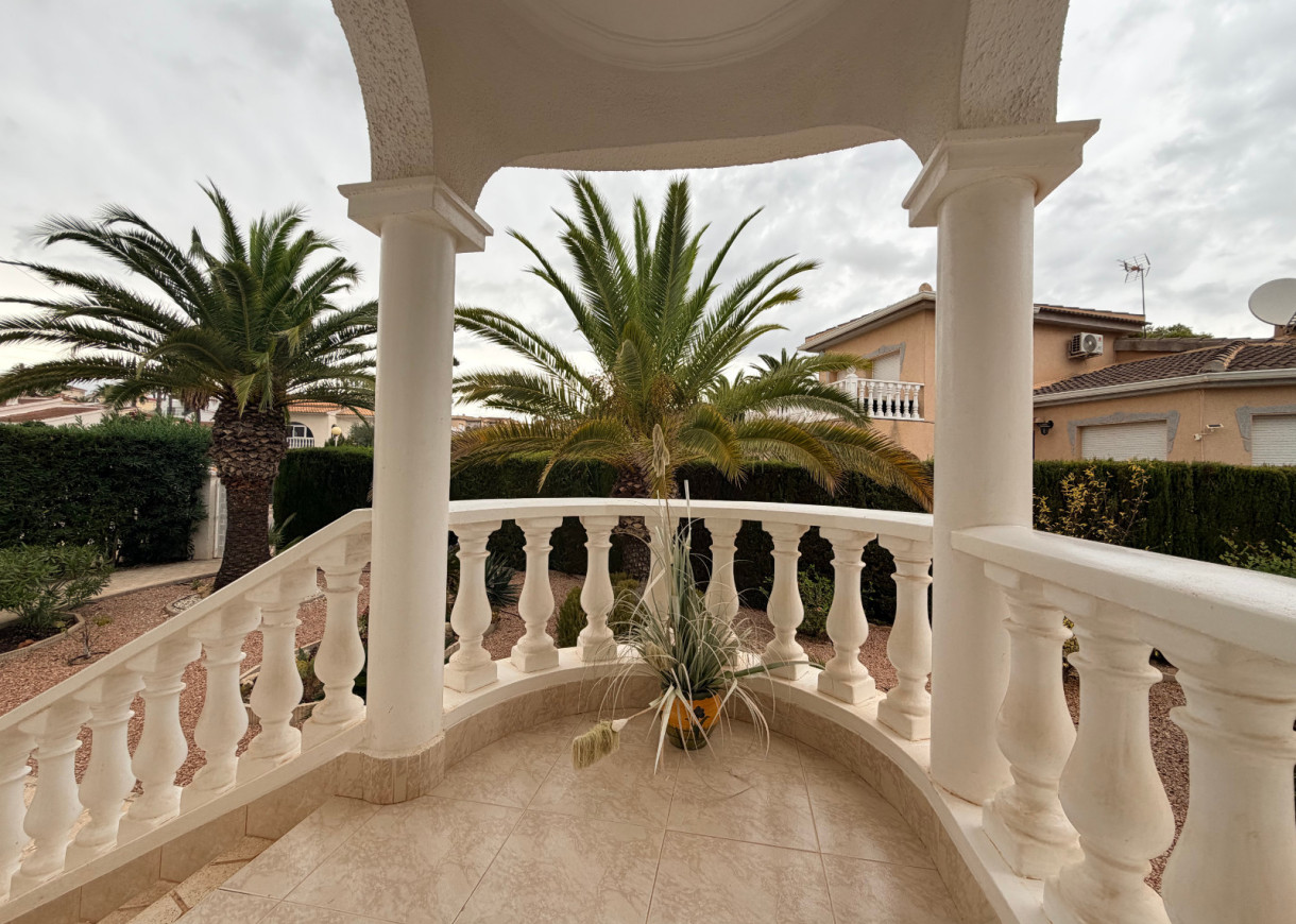 Venta - Chalet - Ciudad Quesada