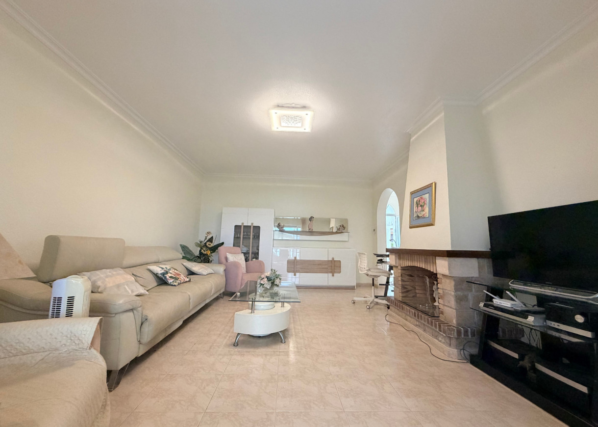 Venta - Chalet - Ciudad Quesada