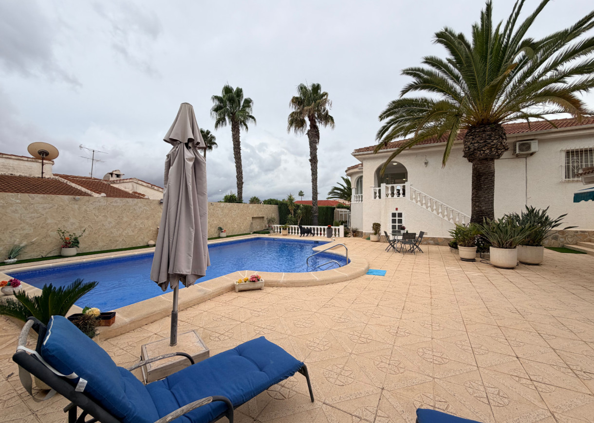 Venta - Chalet - Ciudad Quesada