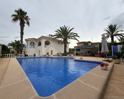 Venta - Chalet - Ciudad Quesada