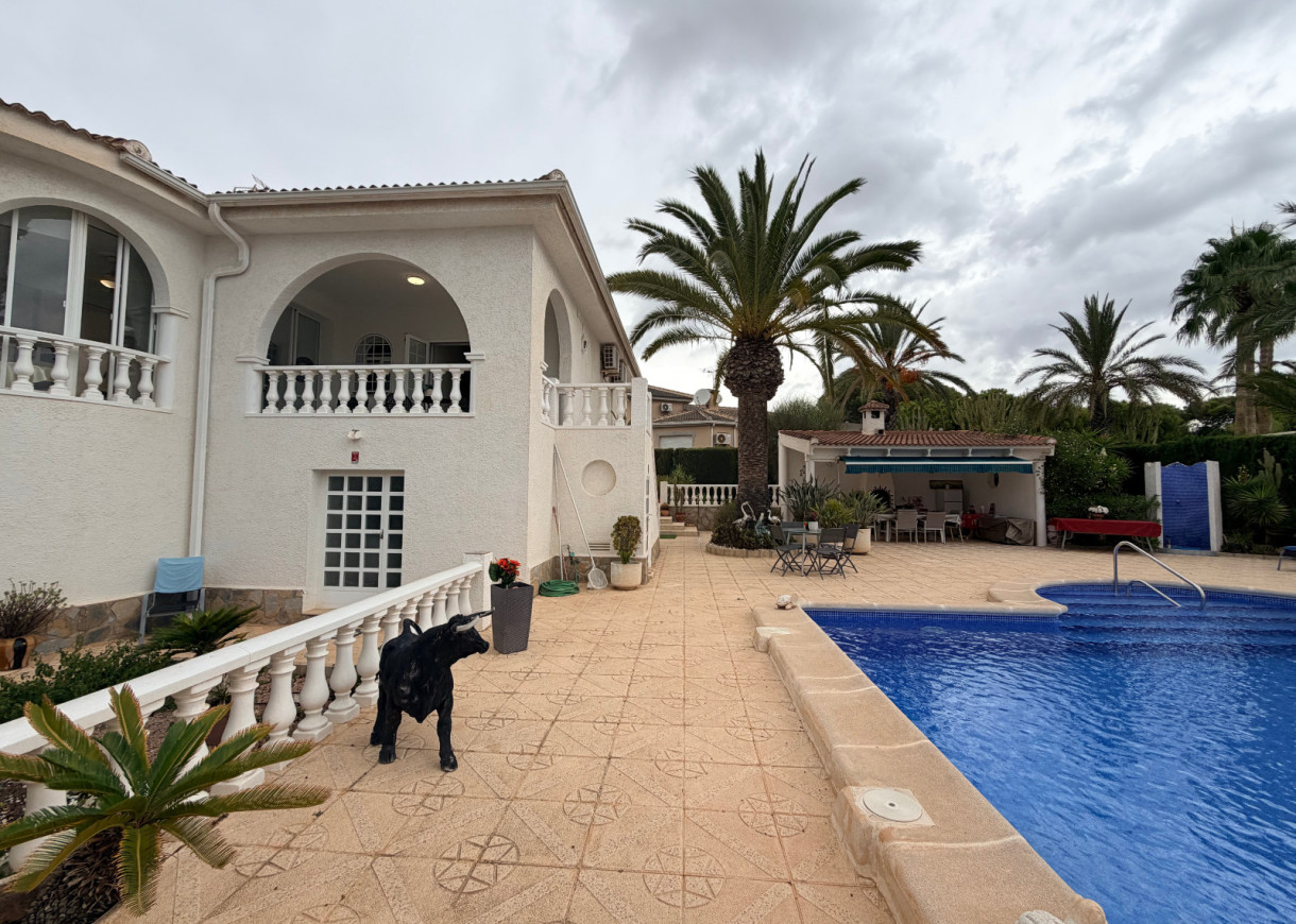 Venta - Chalet - Ciudad Quesada