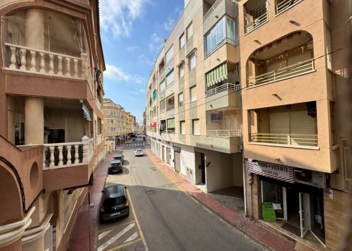 Resale - Apartment - La Mata
