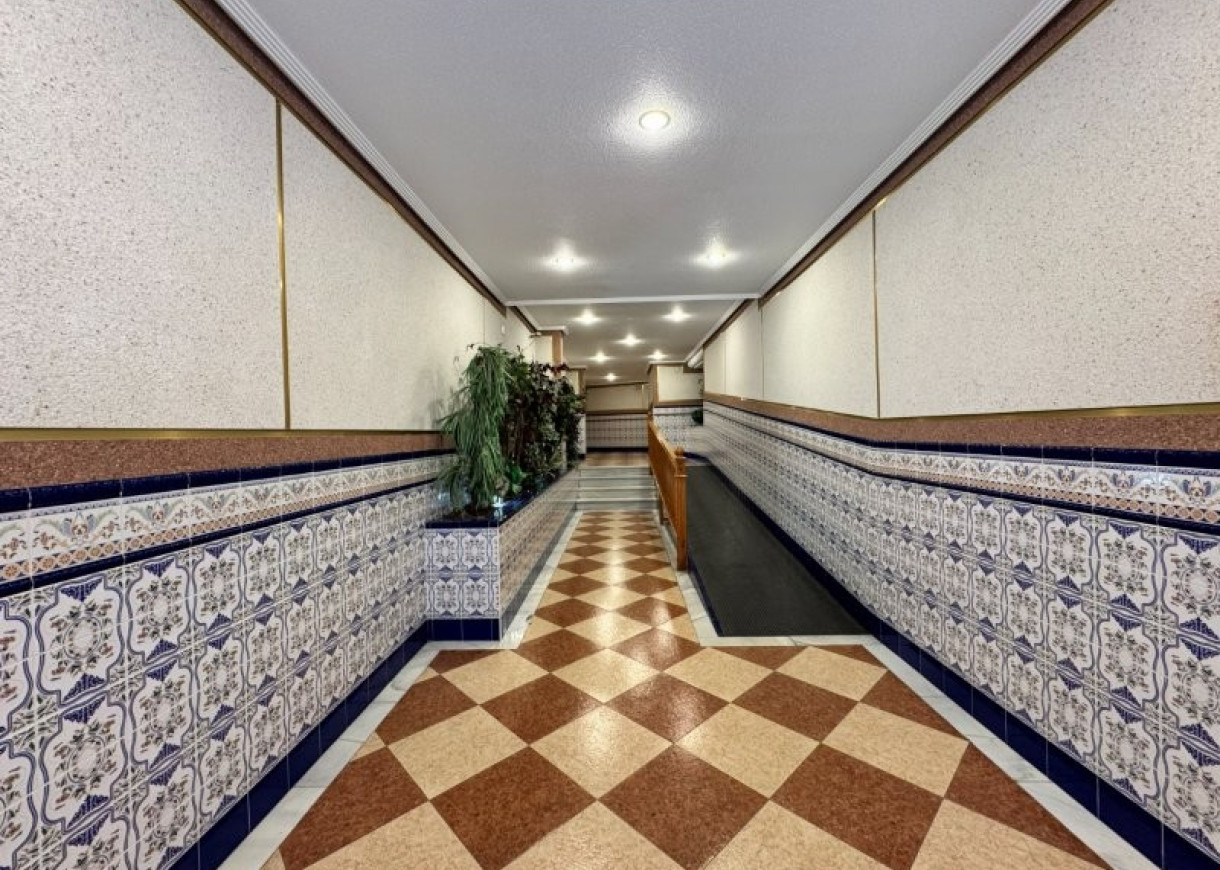 Resale - Apartment - La Mata