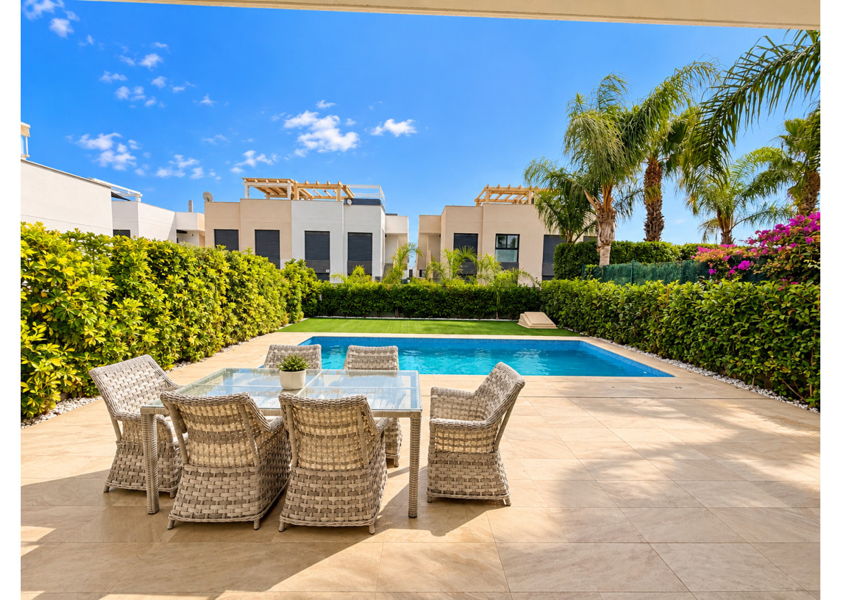 Resale - Villa - Ciudad Quesada