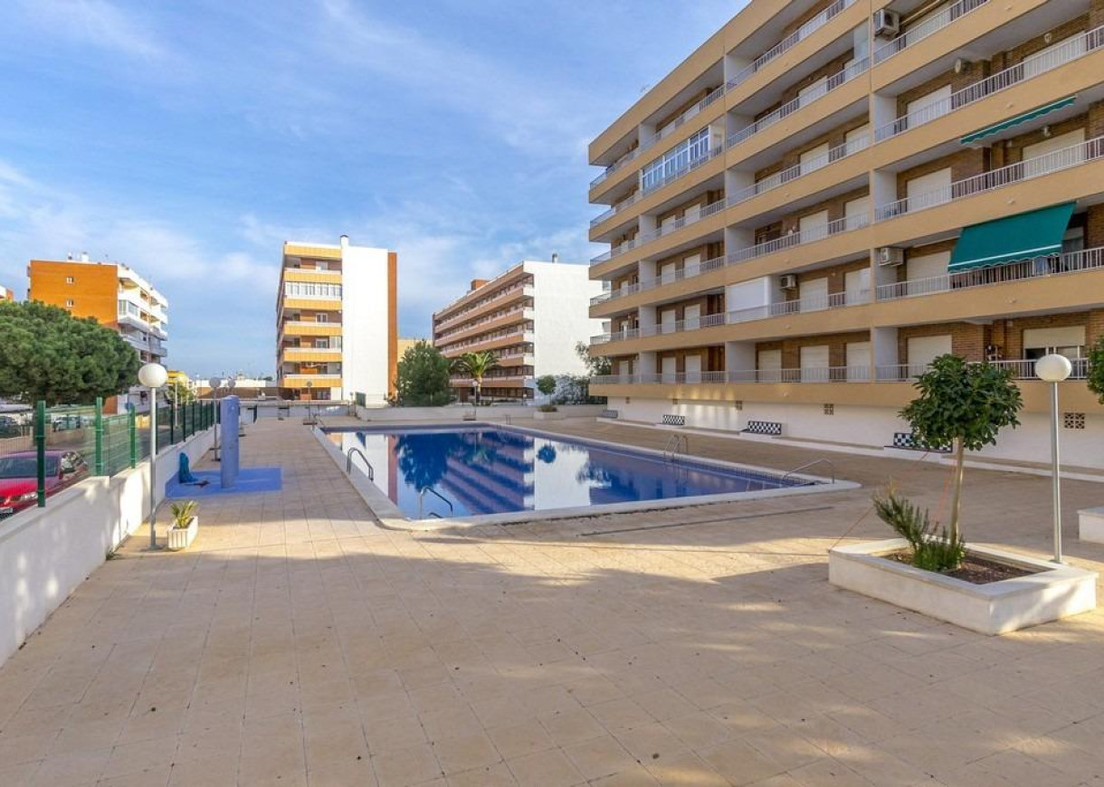 Resale - Apartment - Torrevieja - Punta prima