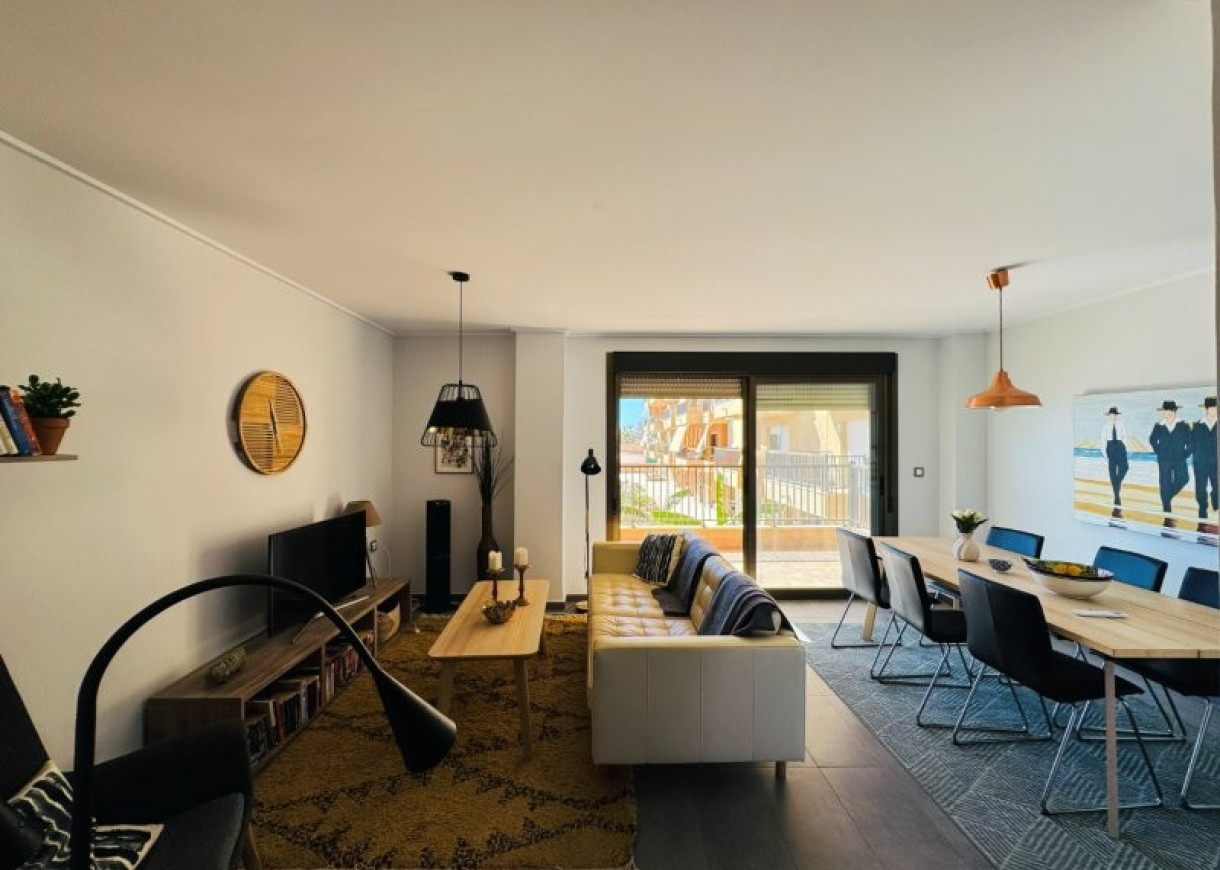 Resale - Apartment - La Mata - Los Europeos