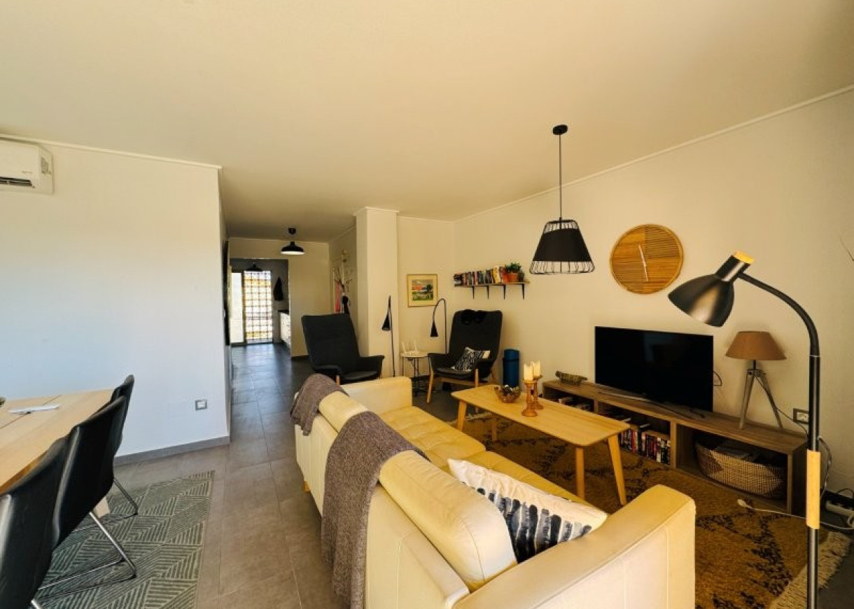 Resale - Apartment - La Mata - Los Europeos