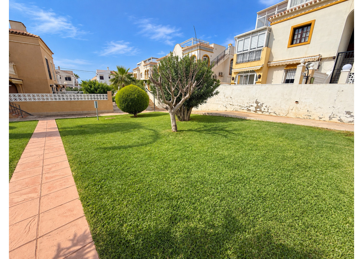 Resale - Apartment - Torrevieja - Torreblanca