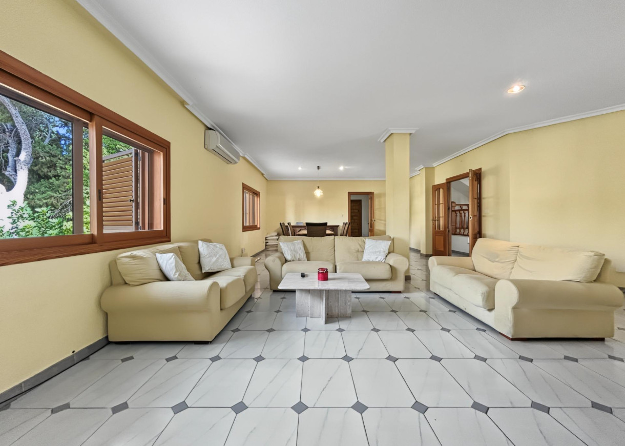 Resale - Villa - Orihuela Costa - Campoamor