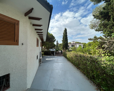 Resale - Villa - Orihuela Costa - Campoamor