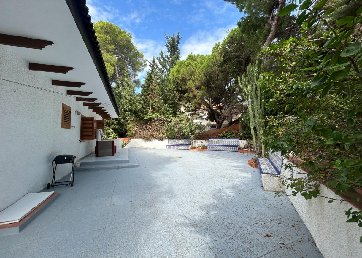 Resale - Villa - Orihuela Costa - Campoamor