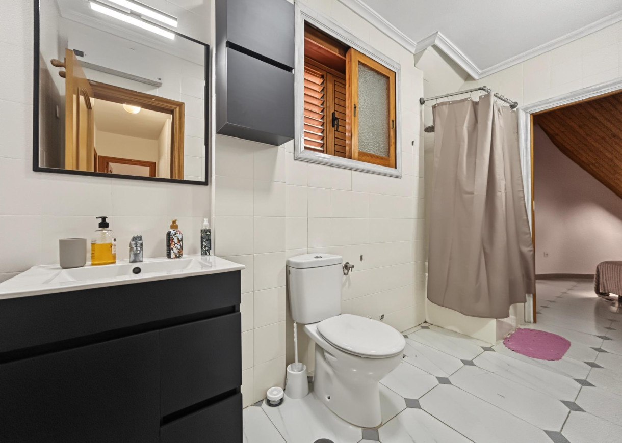 Resale - Villa - Orihuela Costa - Campoamor