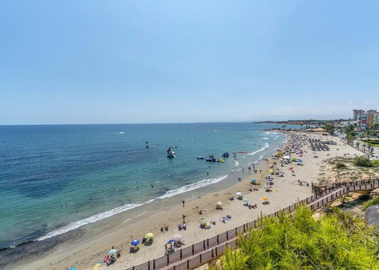 Resale - Villa - Orihuela Costa - Campoamor