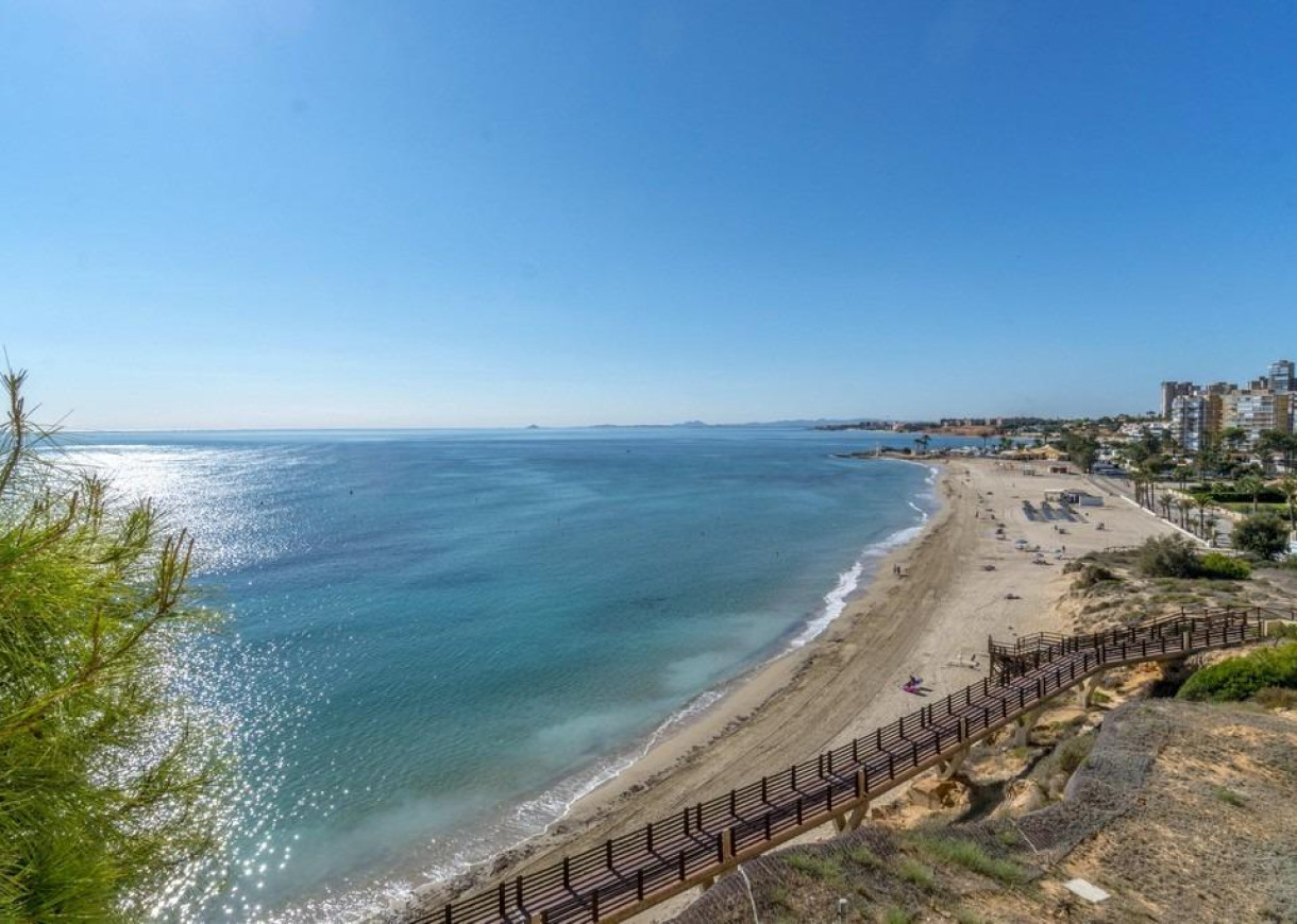 Resale - Villa - Orihuela Costa - Campoamor