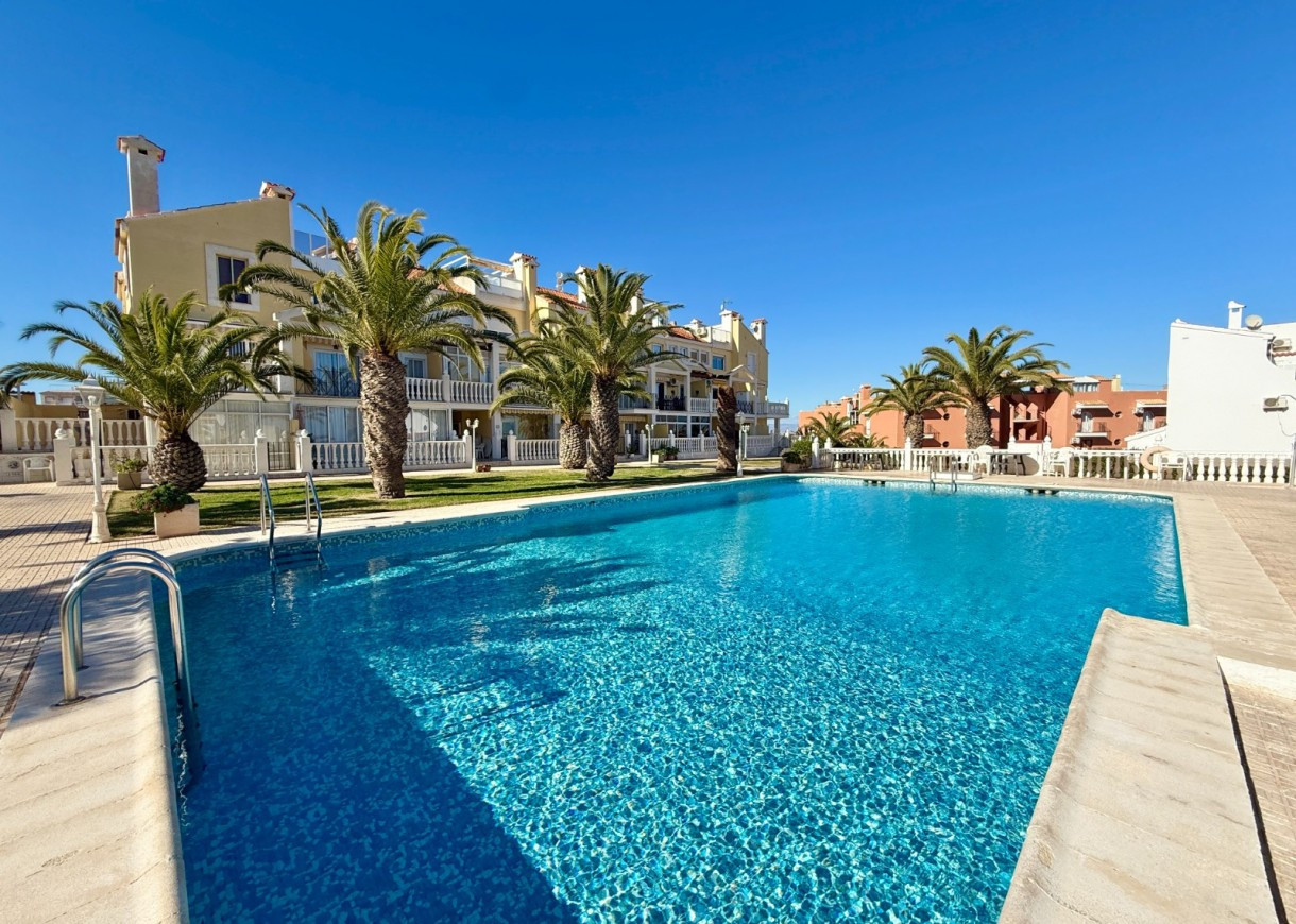 Resale - Lägenhet - Torrevieja - Torreblanca