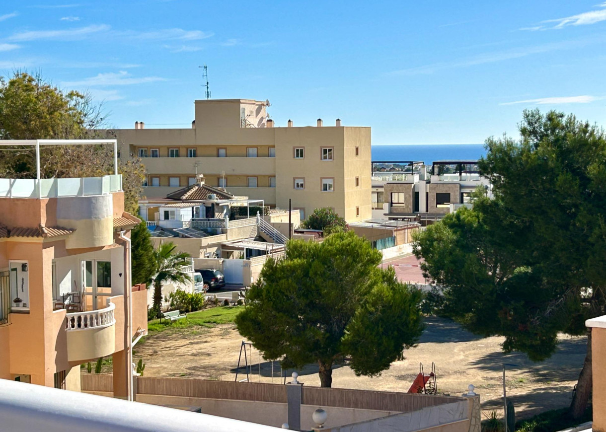 Resale - Bungalow - Orihuela Costa - Lomas de Don Juan