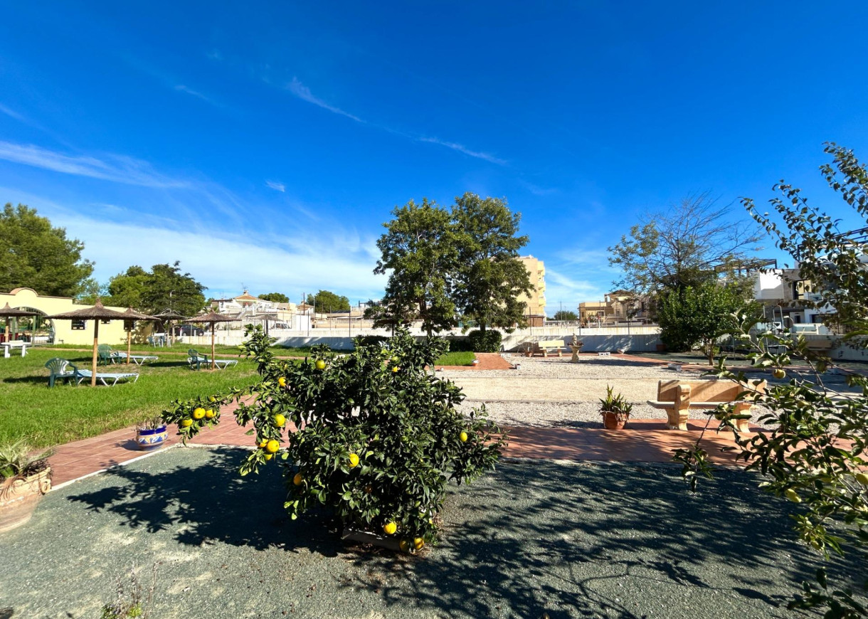 Resale - Bungalow - Orihuela Costa - Lomas de Don Juan
