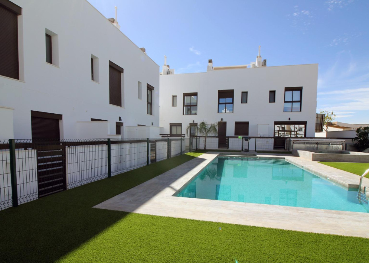 New Build - Villa - Pilar de la Horadada - parque Andromeda
