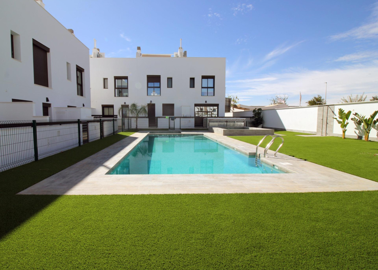 New Build - Villa - Pilar de la Horadada - parque Andromeda