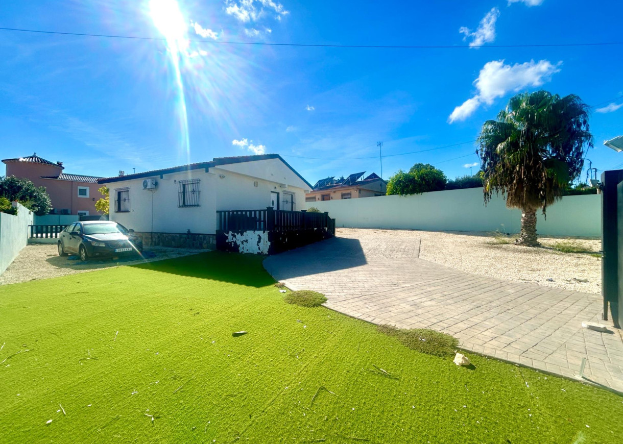 Resale - Villa - Pilar de la Horadada - Pinar de Campoverde