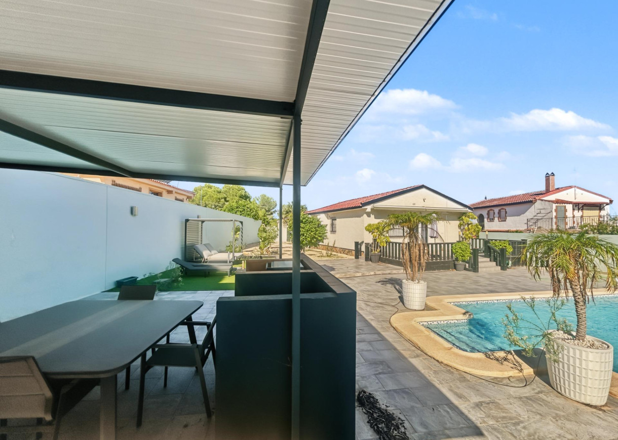 Resale - Villa - Pilar de la Horadada - Pinar de Campoverde