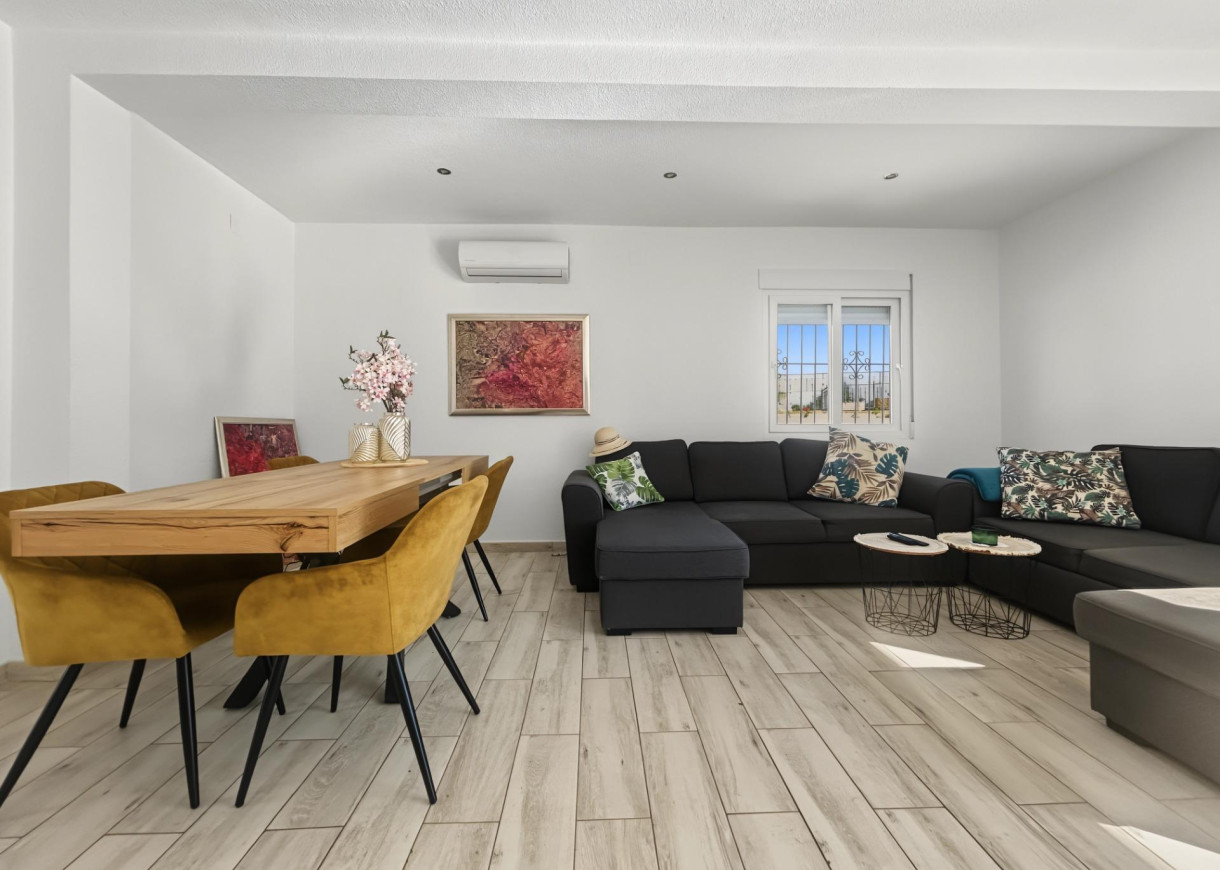 Resale - Villa - Pilar de la Horadada - Pinar de Campoverde