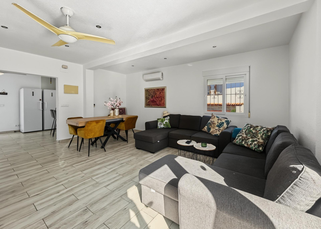 Resale - Villa - Pilar de la Horadada - Pinar de Campoverde