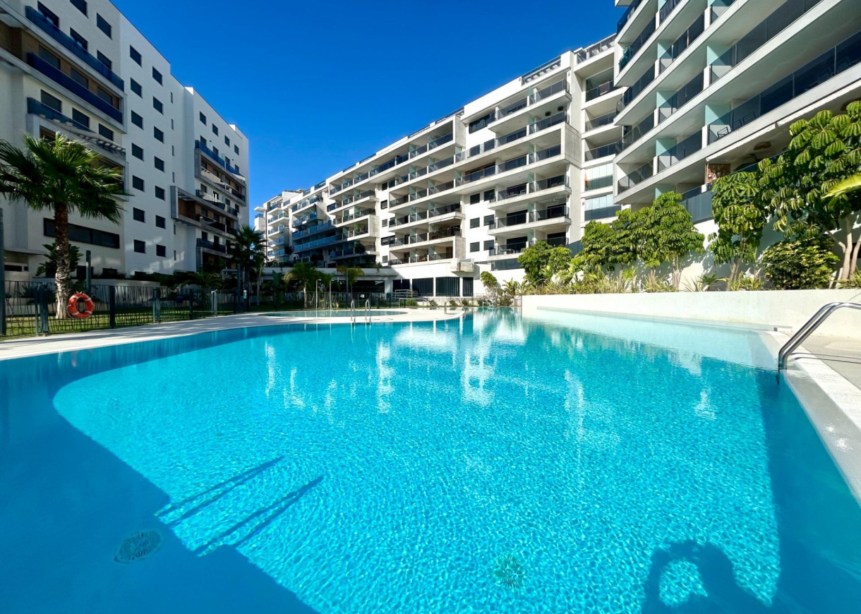 Resale - Lägenhet - Dehesa de campoamor - Campoamor