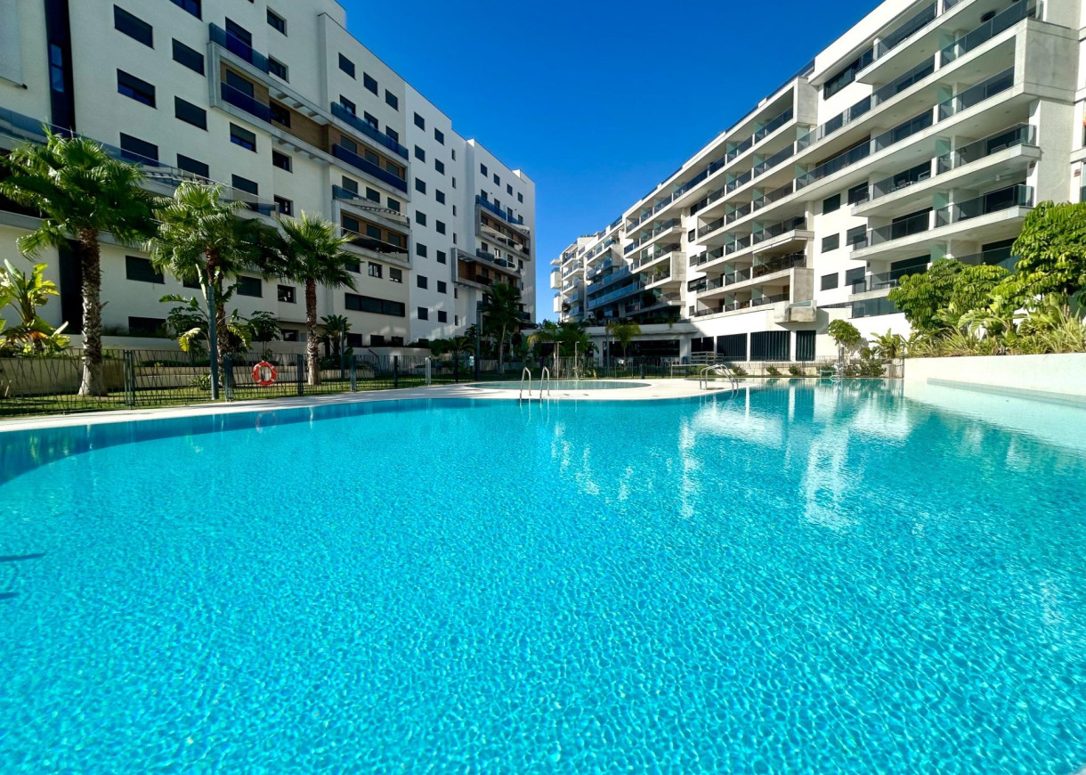 Resale - Lägenhet - Dehesa de campoamor - Campoamor