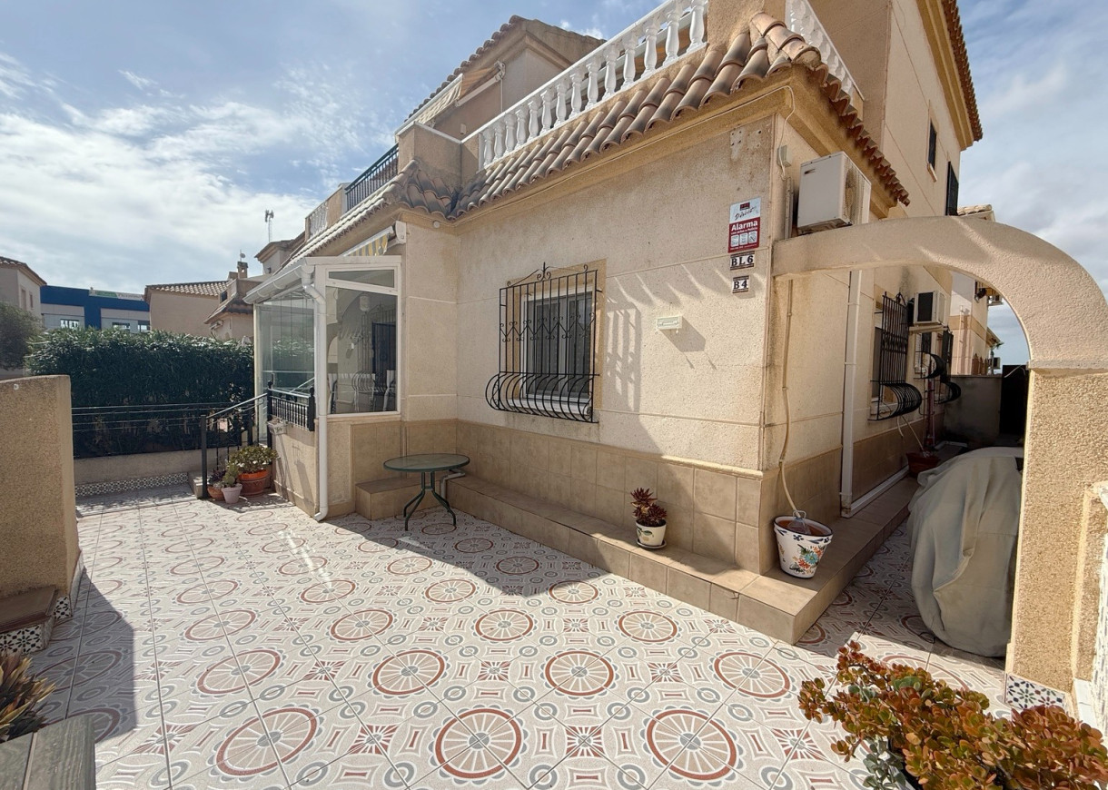 Long time Rental - Lägenhet - Torrevieja - Aguas Nuevas