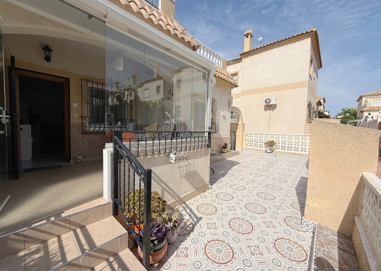 Long time Rental - Lägenhet - Torrevieja - Aguas Nuevas