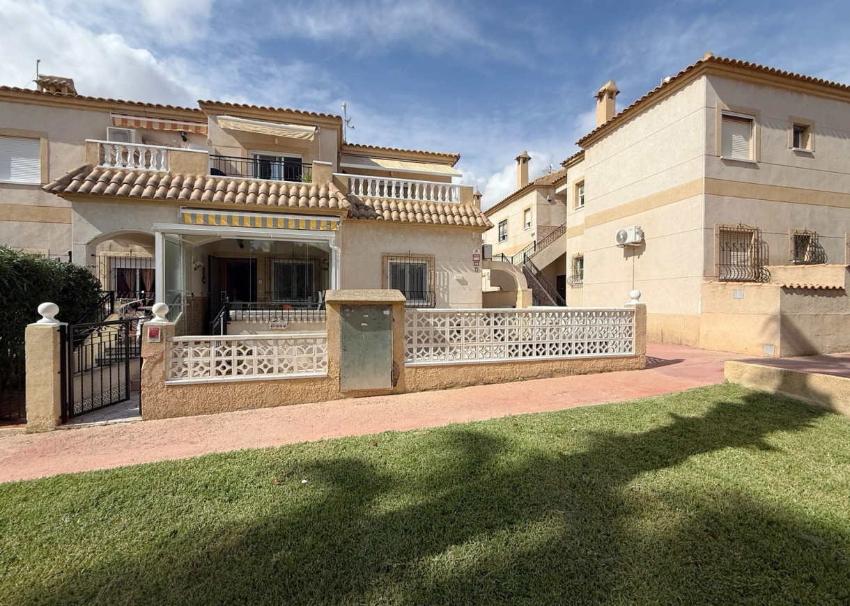 Long time Rental - Lägenhet - Torrevieja - Aguas Nuevas
