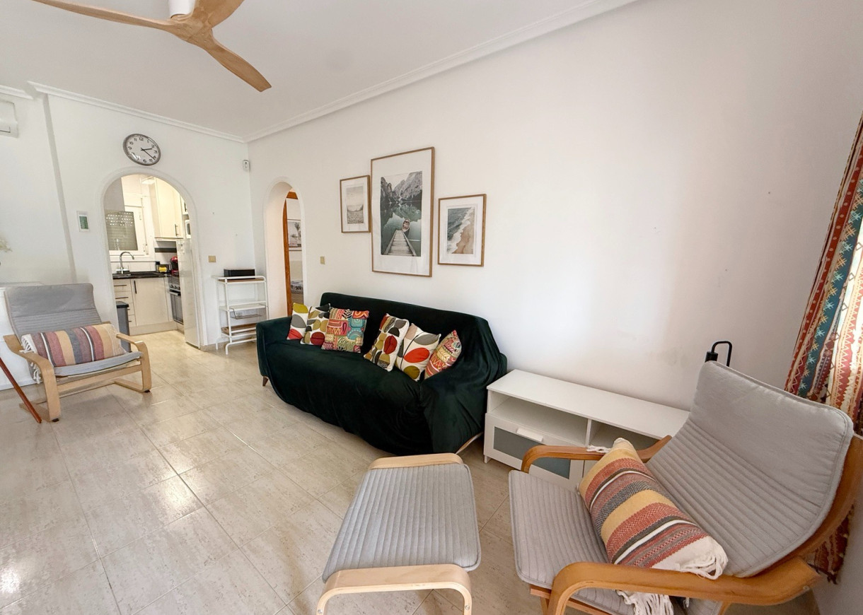 Long time Rental - Lägenhet - Torrevieja - Aguas Nuevas