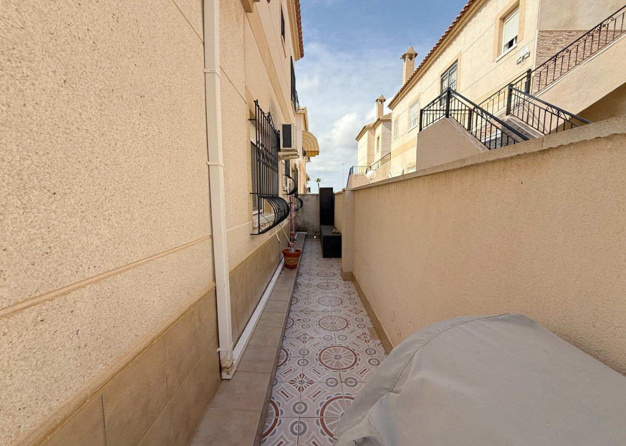 Long time Rental - Lägenhet - Torrevieja - Aguas Nuevas