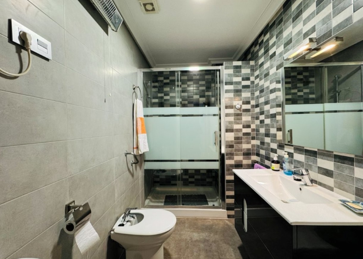 Resale - Apartment - La Mata