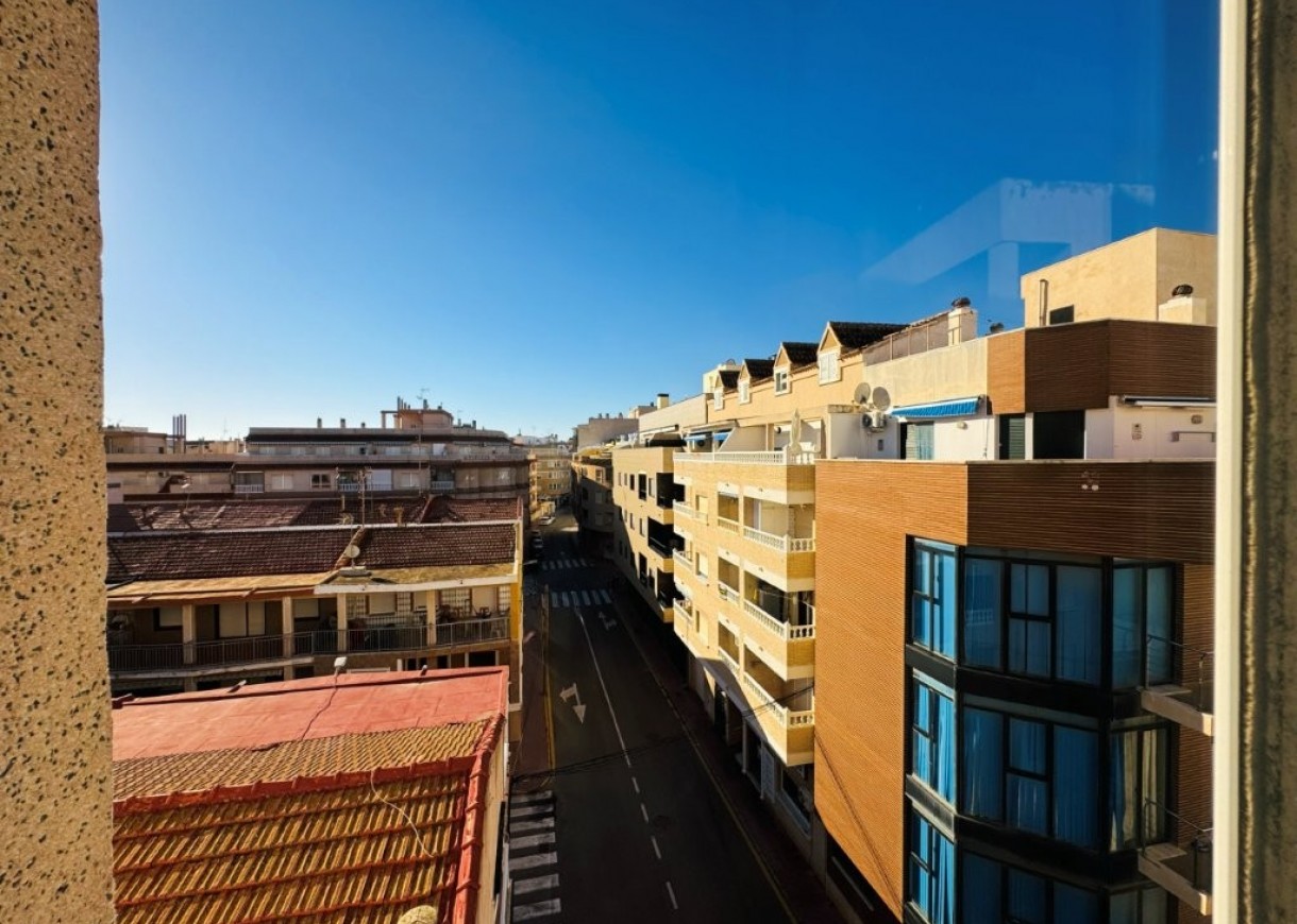 Resale - Apartment - La Mata