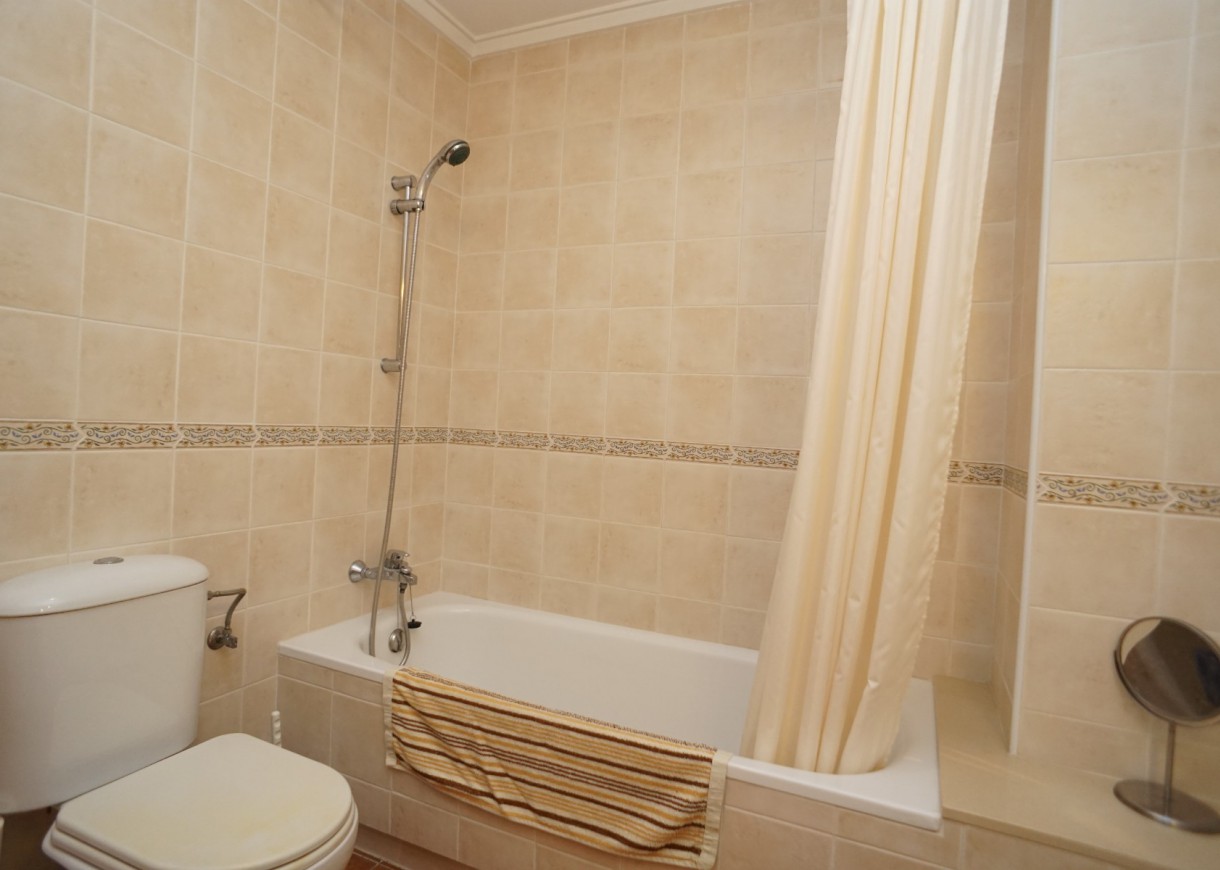 Location longue durée - Appartement - Torrevieja - Torretas